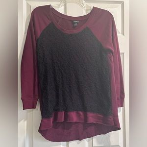 Torrid 0X lace front sweater